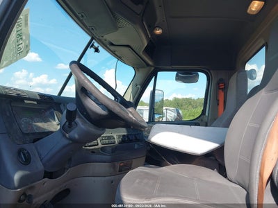 2016 FREIGHTLINER CASCADIA 113 7
