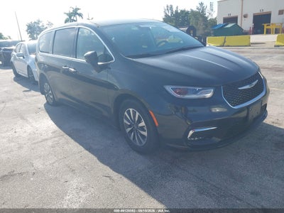 CHRYSLER PACIFICA HYBRID