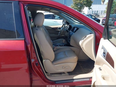 NISSAN PATHFINDER