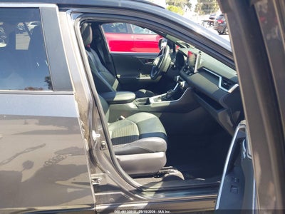 TOYOTA RAV4 HYBRID