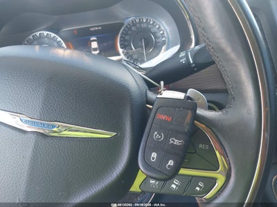 CHRYSLER 200