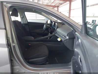 2023 HYUNDAI ELANTRA 5