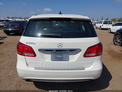 MERCEDES-BENZ B 250E