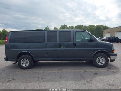 2017 CHEVROLET EXPRESS 3500 13
