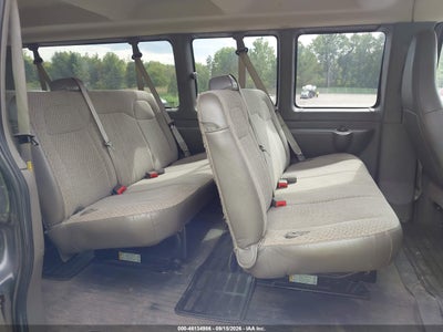 2017 CHEVROLET EXPRESS 3500 8