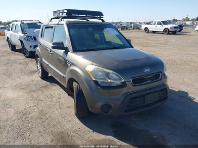 2013 KIA SOUL +