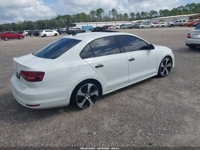 VOLKSWAGEN JETTA