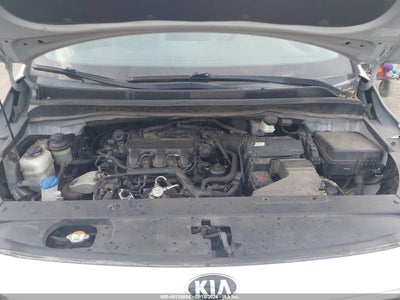 2016 KIA SEDONA 10