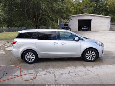 2016 KIA SEDONA 13