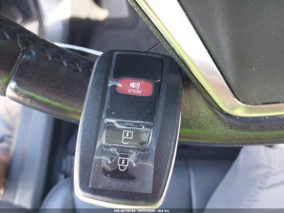 2019 TOYOTA CAMRY 11