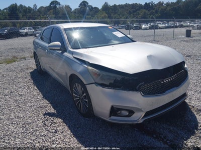 2017 Kia Cadenza Premium
