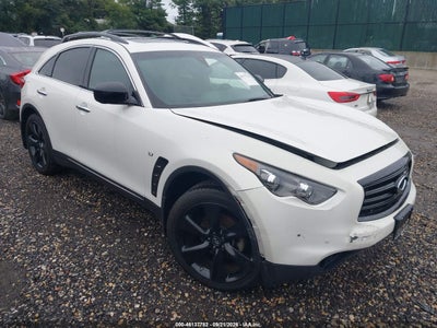INFINITI QX70