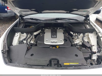 INFINITI QX70
