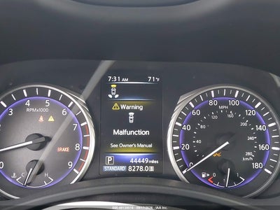 INFINITI Q60