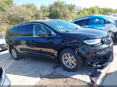 CHRYSLER PACIFICA