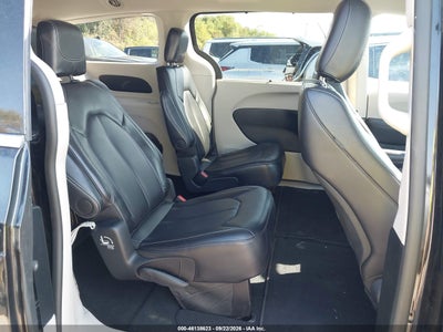 CHRYSLER PACIFICA
