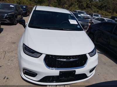 CHRYSLER PACIFICA