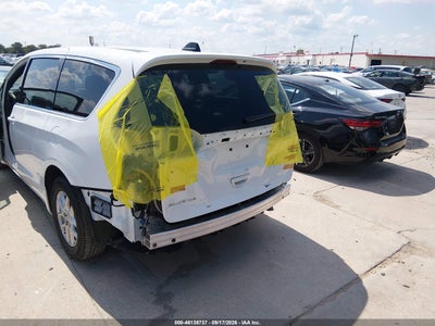 CHRYSLER PACIFICA