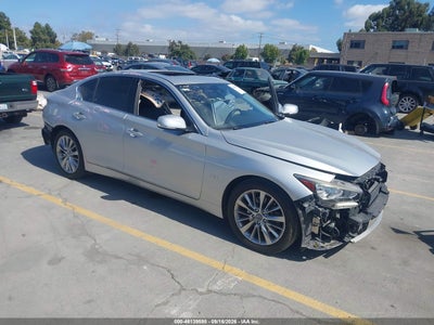 INFINITI Q50