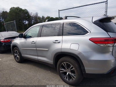 2019 TOYOTA HIGHLANDER 14