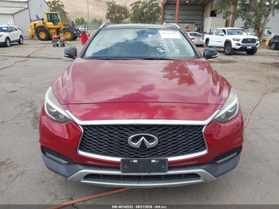 2018 INFINITI QX30 12
