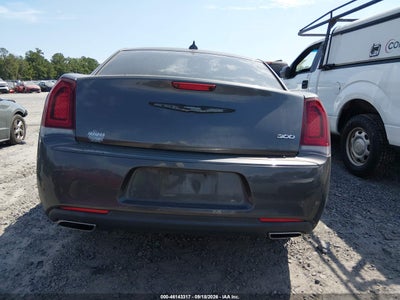 CHRYSLER 300