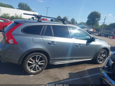 VOLVO V60 CROSS COUNTRY