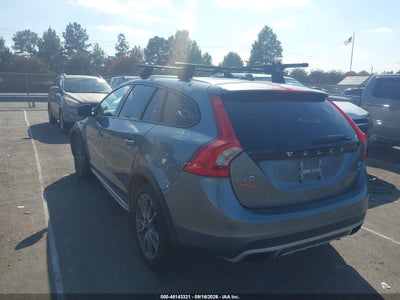 VOLVO V60 CROSS COUNTRY