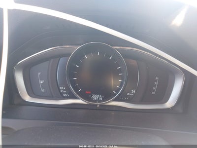 VOLVO V60 CROSS COUNTRY