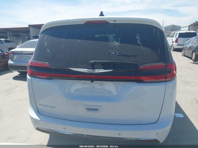 CHRYSLER PACIFICA