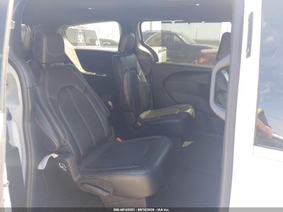 CHRYSLER PACIFICA