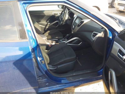HYUNDAI VELOSTER