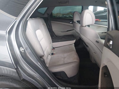2016 HYUNDAI TUCSON 8