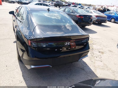 HYUNDAI SONATA HYBRID