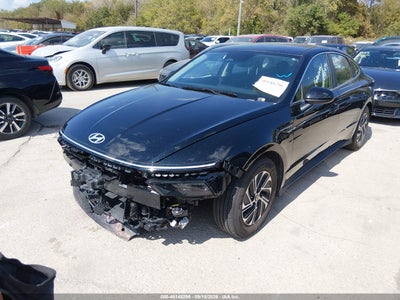 HYUNDAI SONATA HYBRID