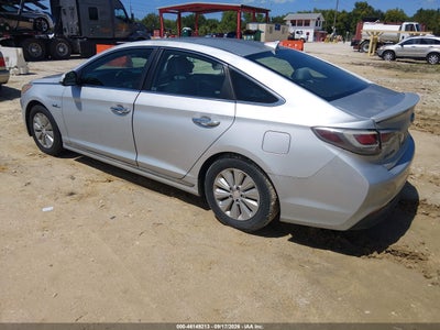 HYUNDAI SONATA HYBRID