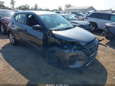 2024 Nissan Kicks S Xtronic CVT