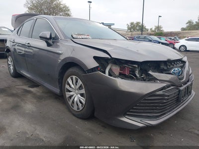 2018 TOYOTA CAMRY HYBRID LE