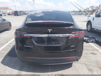 TESLA MODEL X