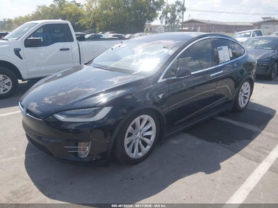 TESLA MODEL X