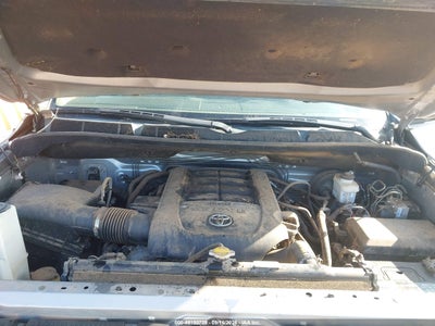 TOYOTA TUNDRA