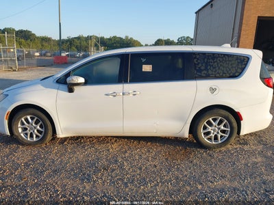 CHRYSLER PACIFICA