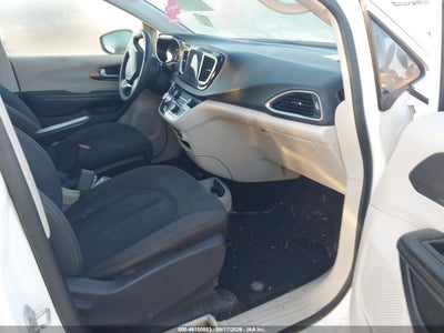CHRYSLER PACIFICA