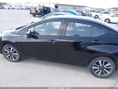 NISSAN VERSA