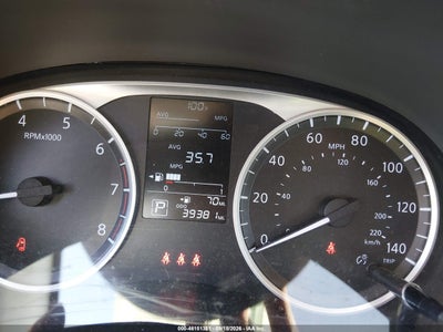 NISSAN VERSA