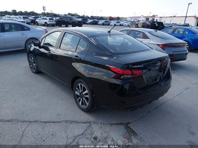 NISSAN VERSA
