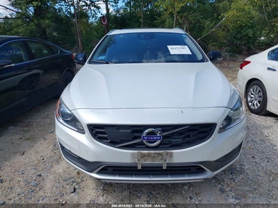 VOLVO V60 CROSS COUNTRY