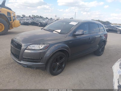 2015 AUDI Q7 18