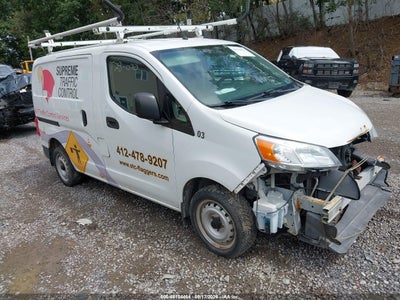 NISSAN NV200