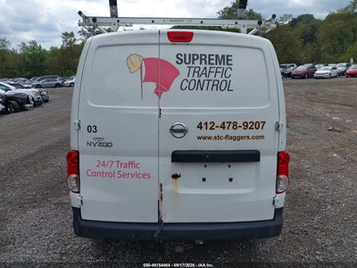 NISSAN NV200
